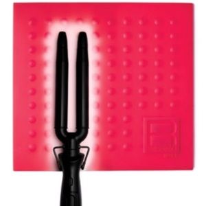 Protective Heat Styling Mat !